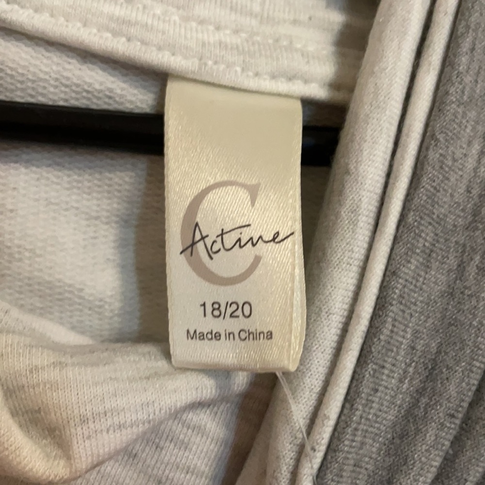 Pull over jacket! - Picture 2 of 2